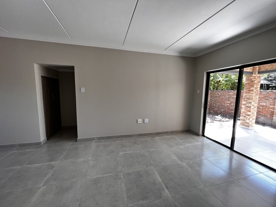3 Bedroom Property for Sale in Van Der Hoff Park North West